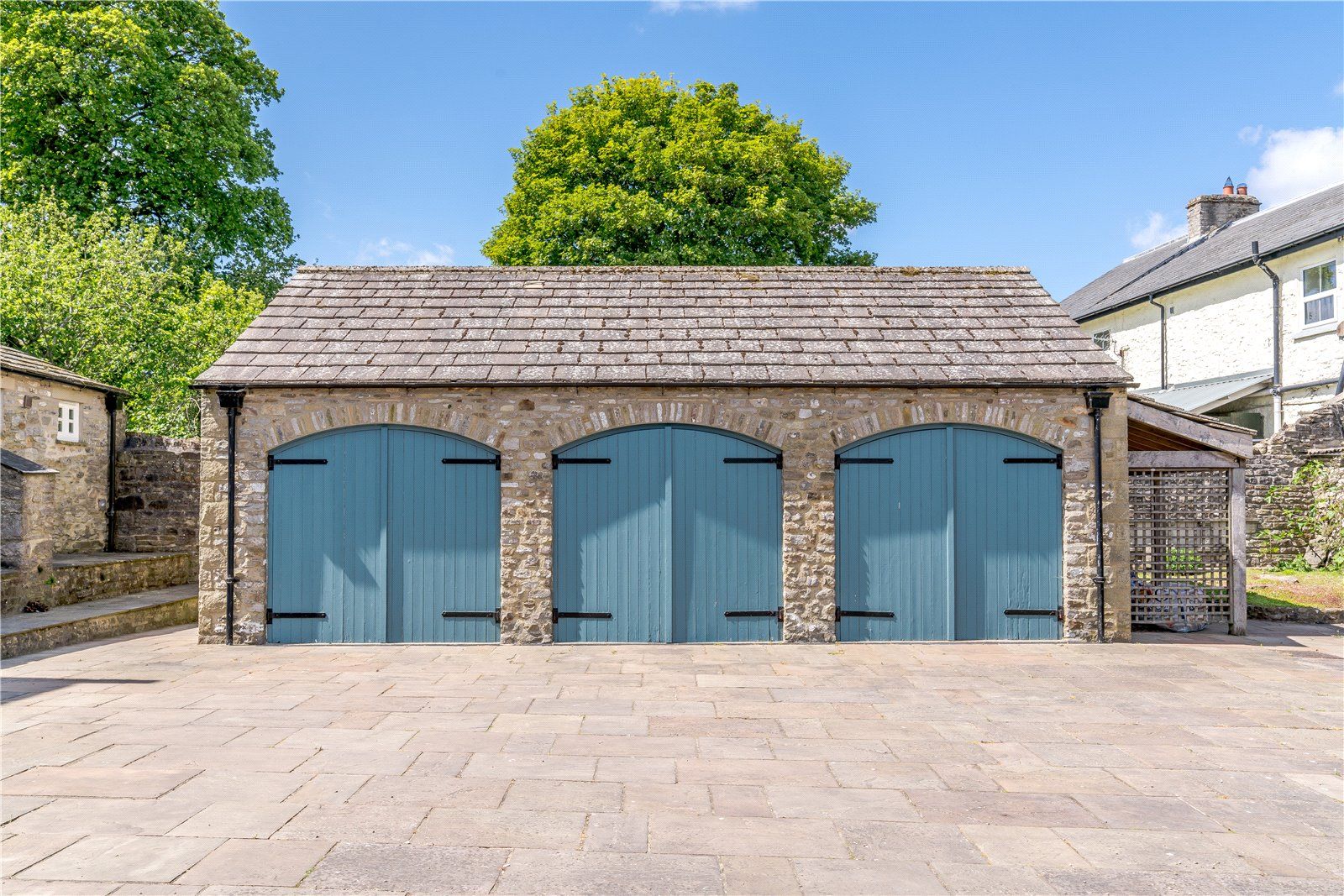 Triple Garage