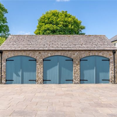 Triple Garage