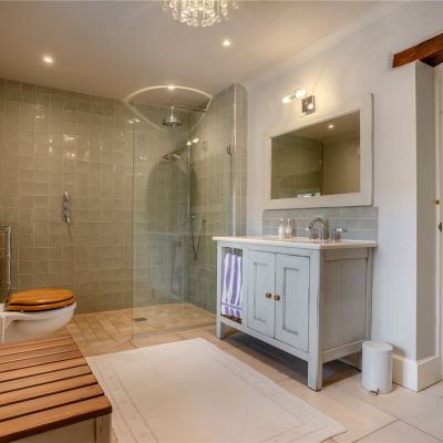 Ensuite