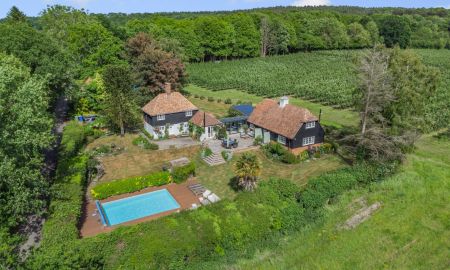 Jull Cottage