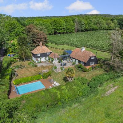 Jull Cottage