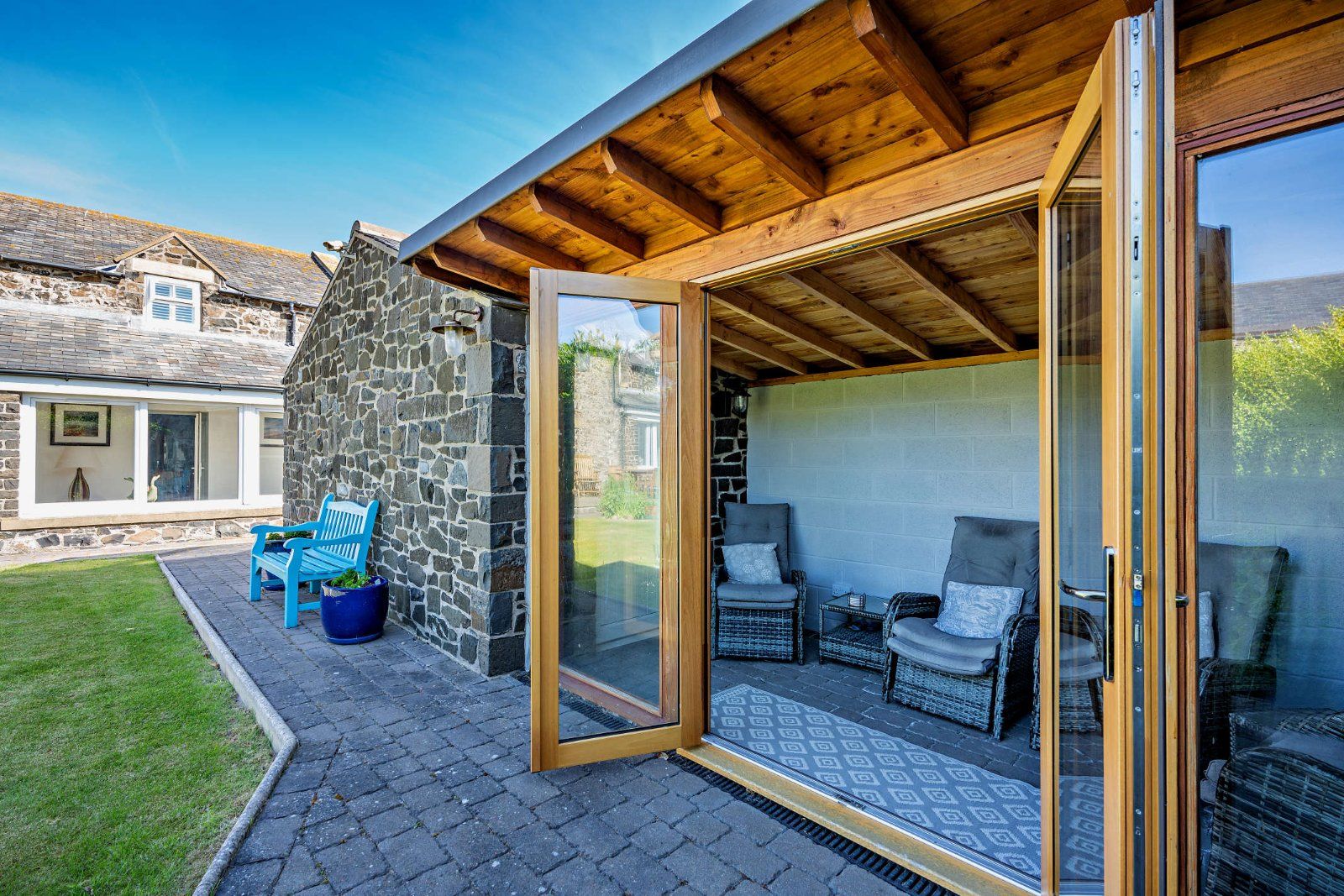 Summer House