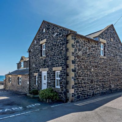Annexe Entrance