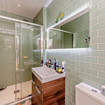 Family Shower Room