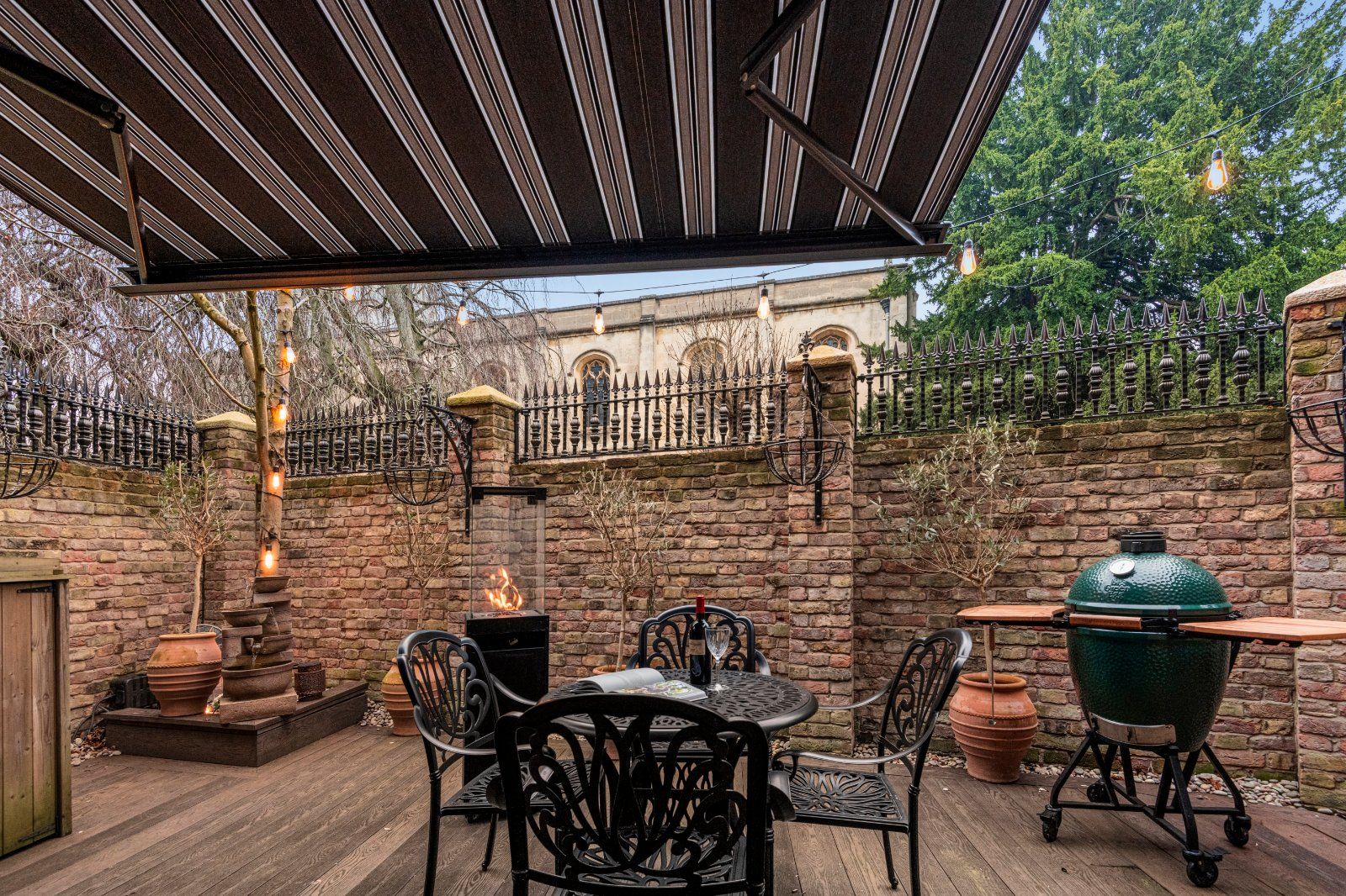 Courtyard Garden