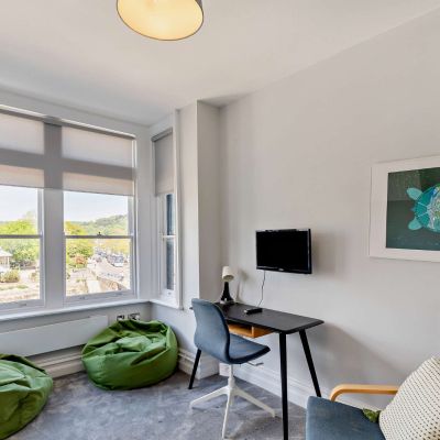 Bedroom/Study