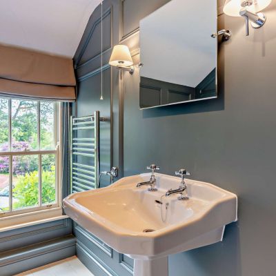 Bedroom 4 Ensuite