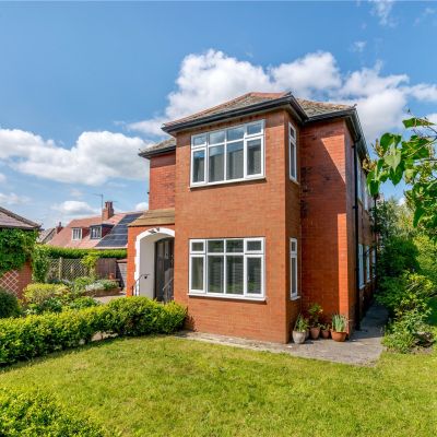 3&5 Woodside Walk