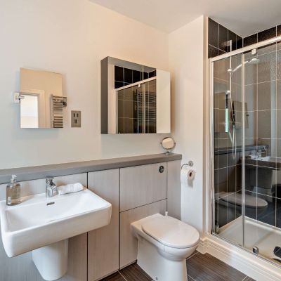 Bed 2 En Suite