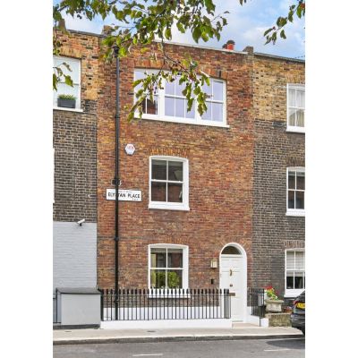 Eylstan Place