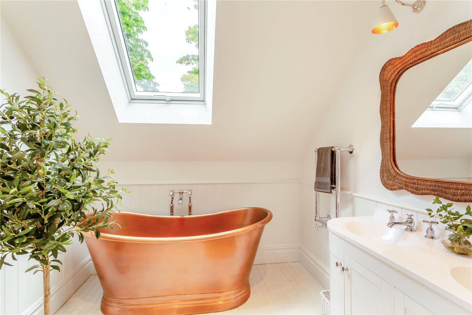Bedroom 2 En Suite