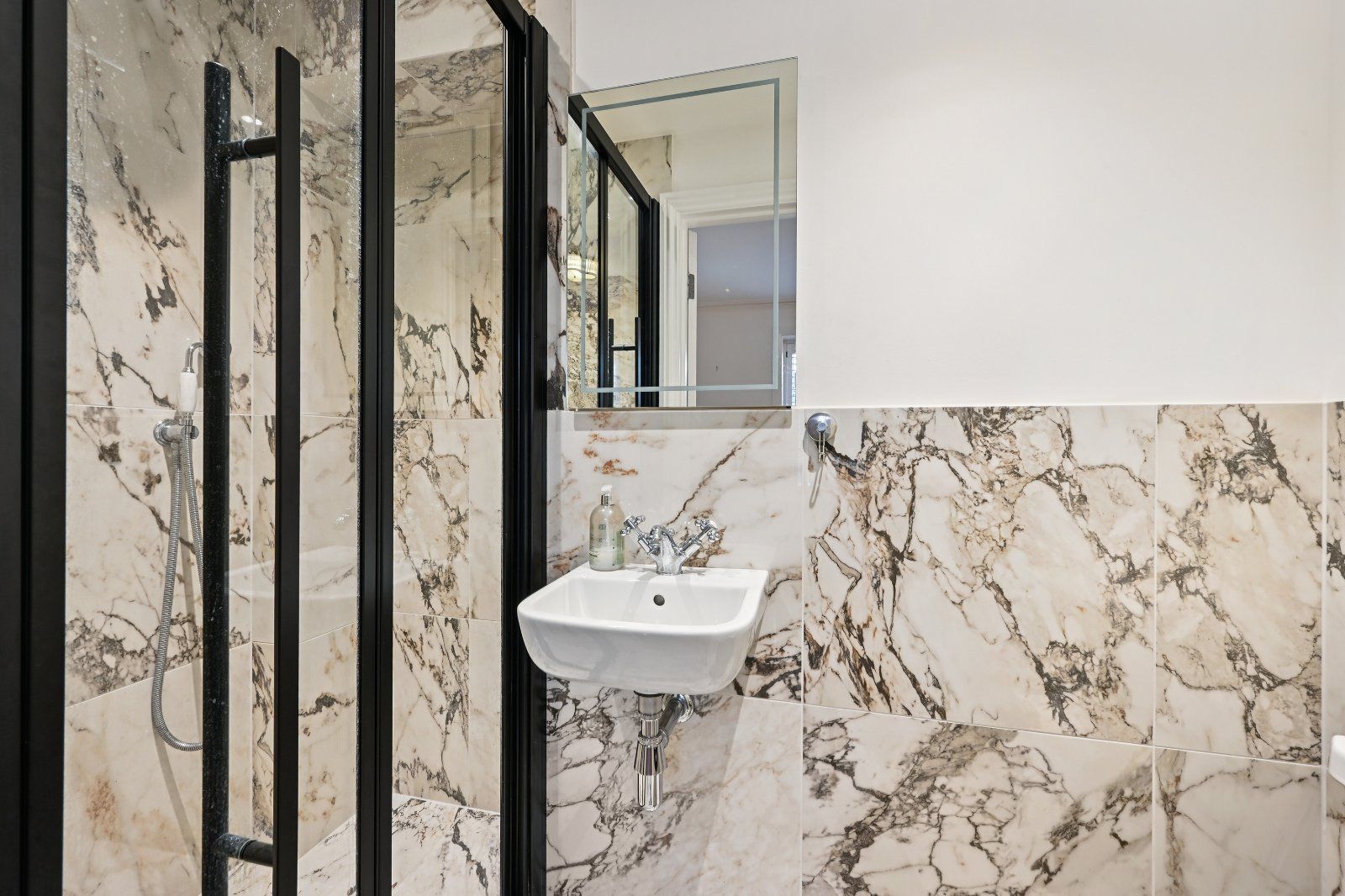 Ensuite