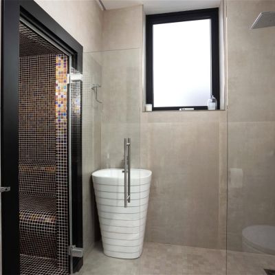 Shower & Sauna