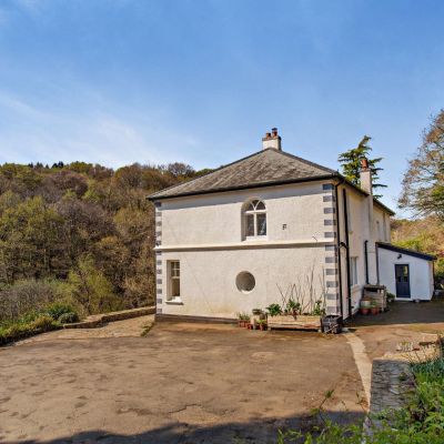 Colvase House