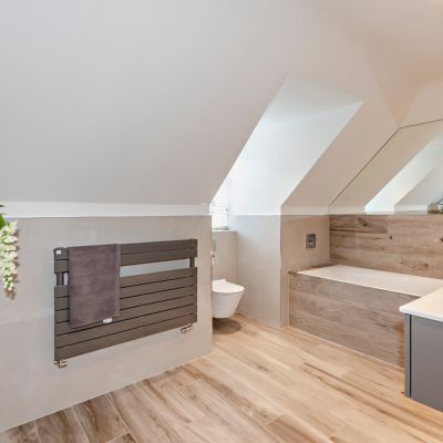 2nd Floor Bathroom