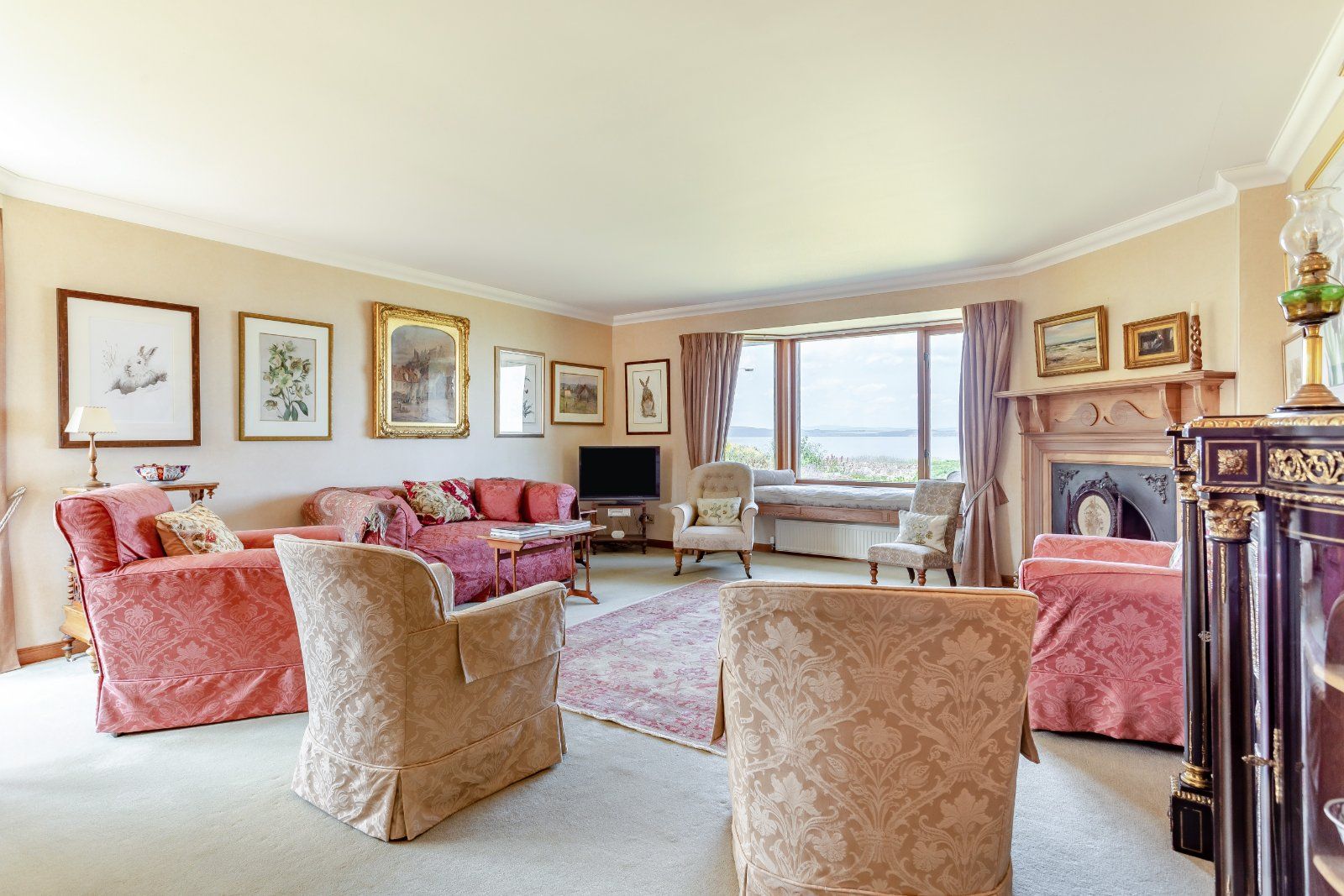 2 Cromarty View