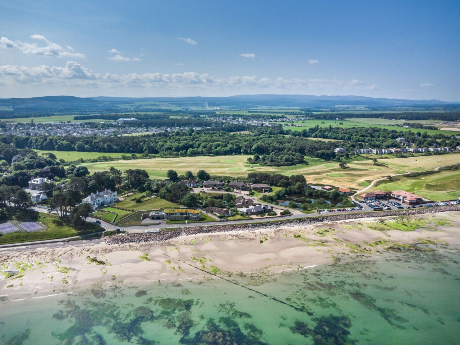 2 Cromarty View
