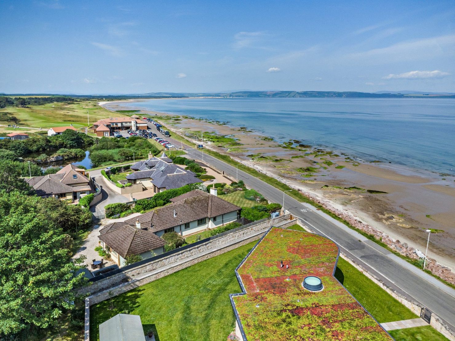 2 Cromarty View