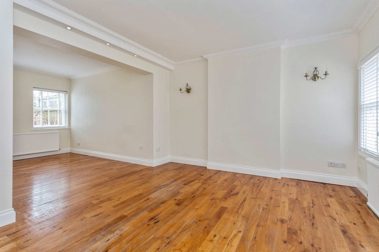 Sitting/Dining Room