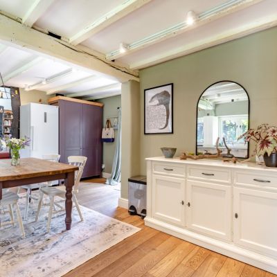 Kitchen/Breakfast