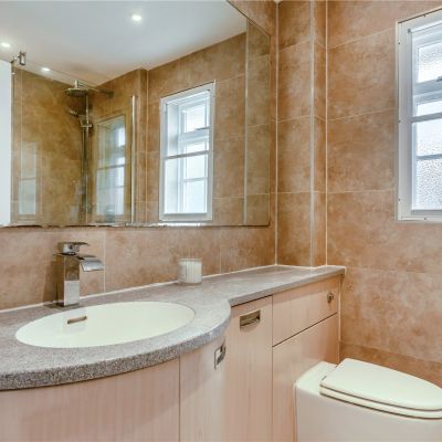 En Suite Shower Room