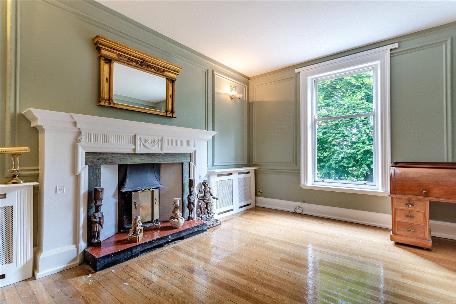 Bedroom/Sitting Room
