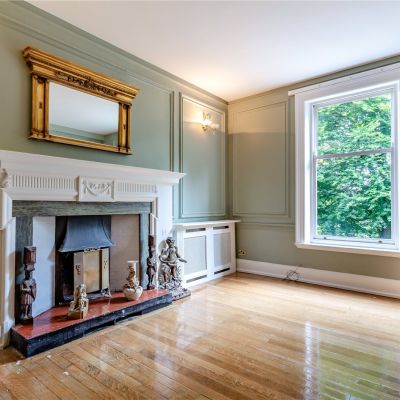 Bedroom/Sitting Room
