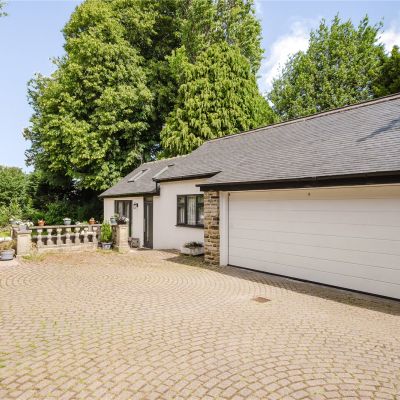 Double Garage