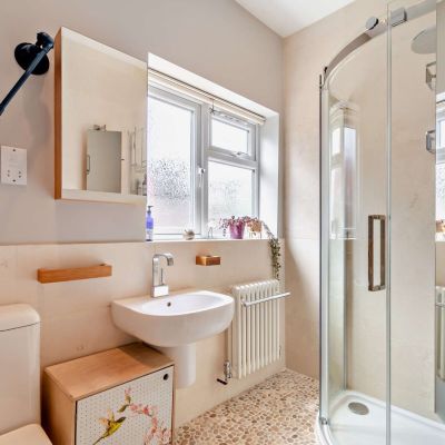 Family Shower Room