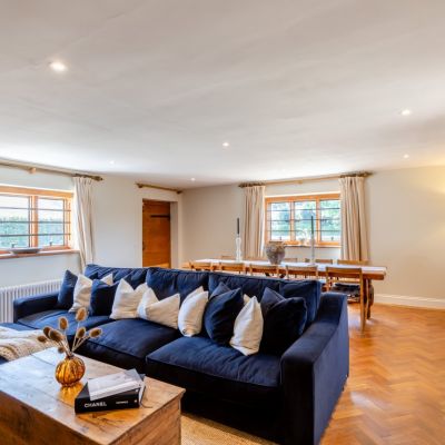 Sitting/Dining Room