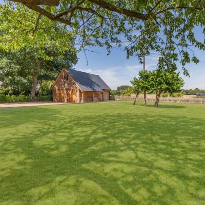 Grounds/Garage
