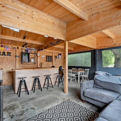 Games Room and Bar