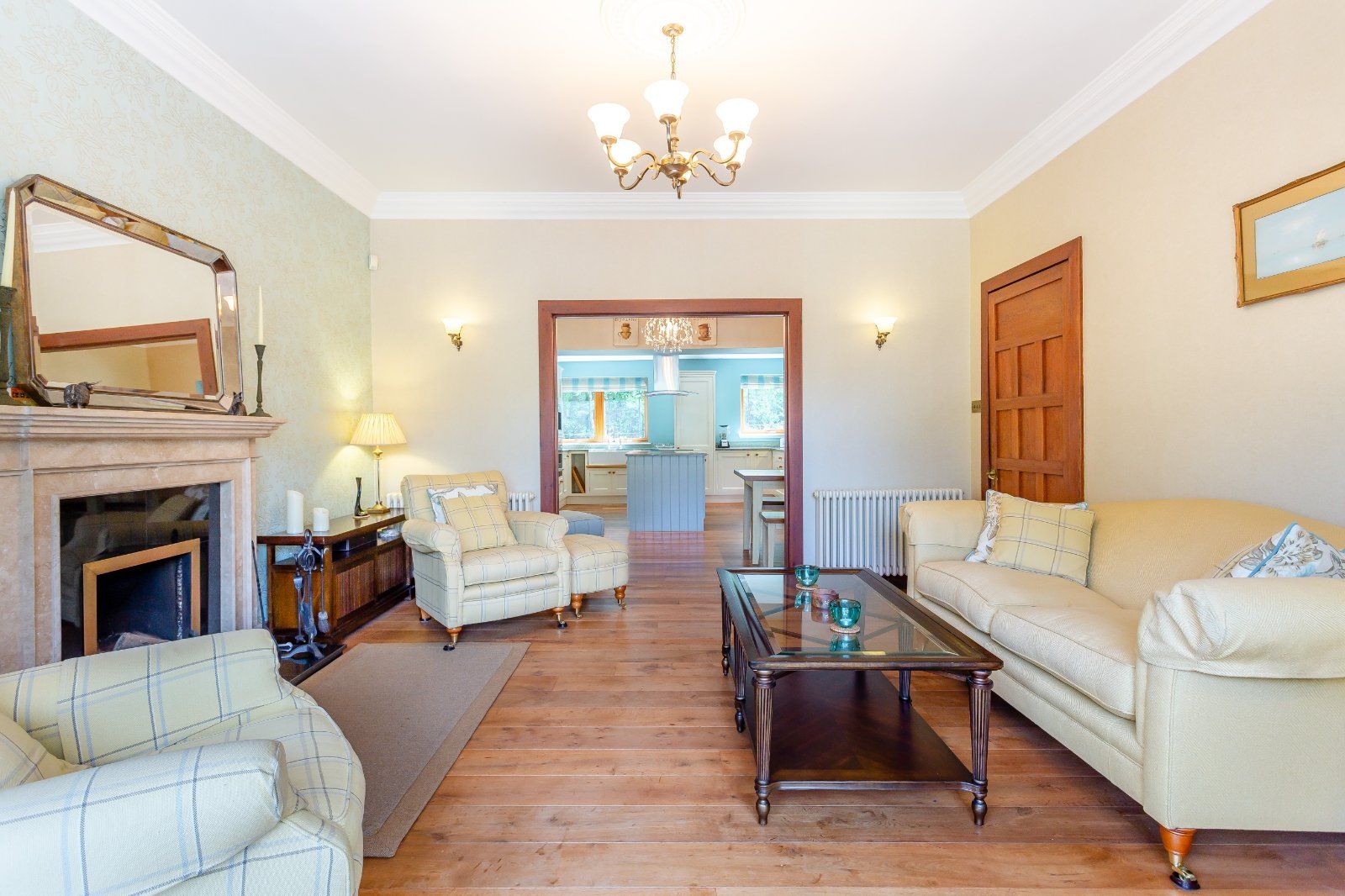 The Manse, Foyers