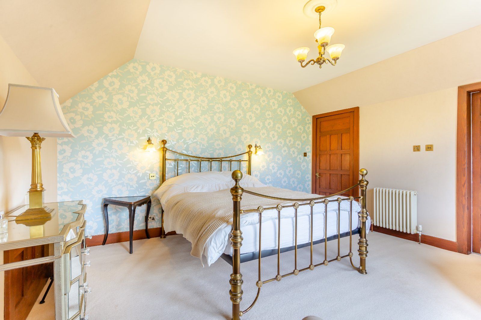 The Manse, Foyers