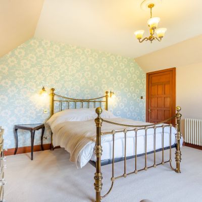 The Manse, Foyers
