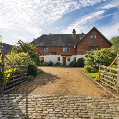 House/Driveway