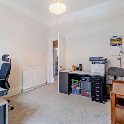 Bedroom/Study