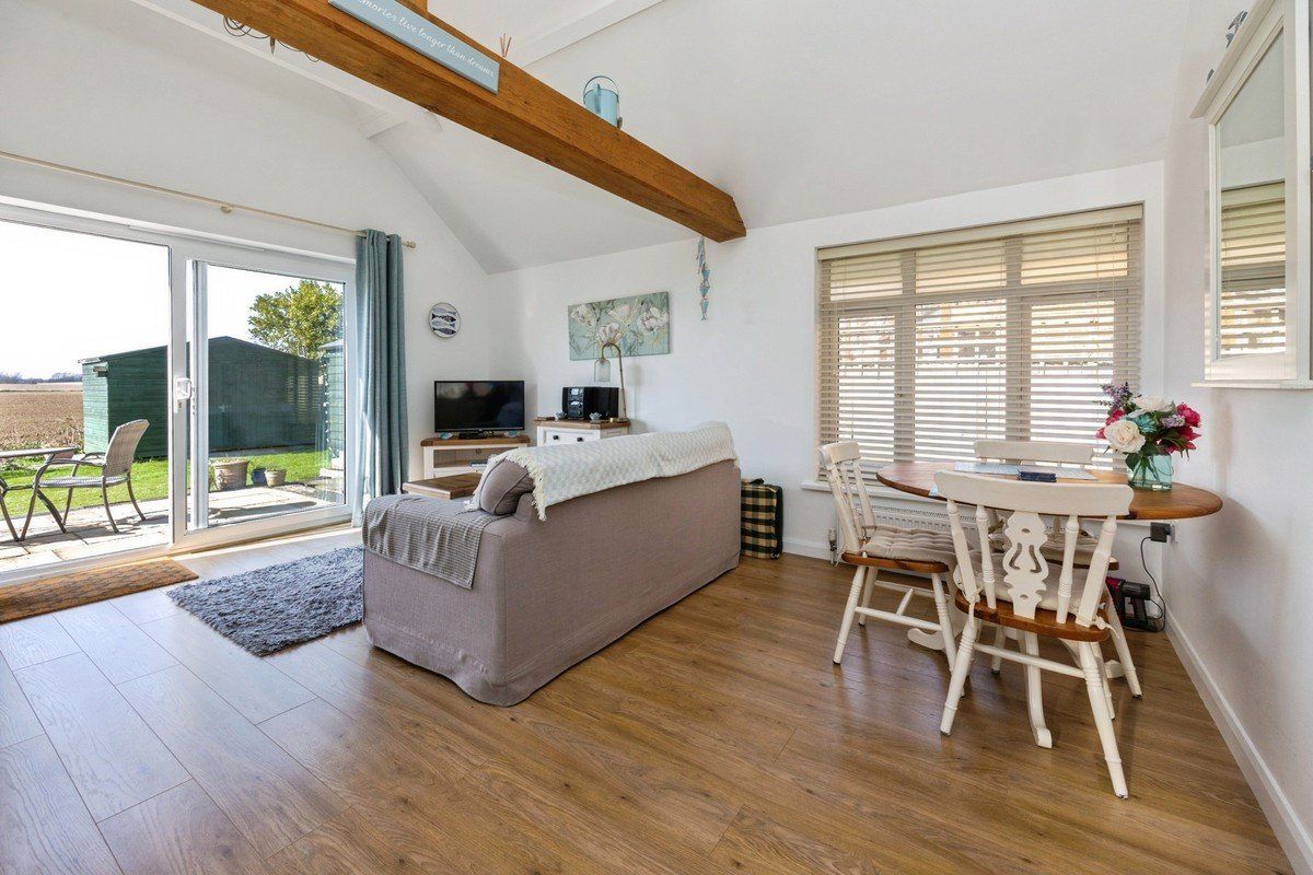 Annexe Living Rm