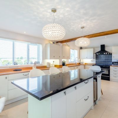 Kitchen/Breakfast Rm