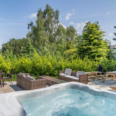 Hot Tub and Patio