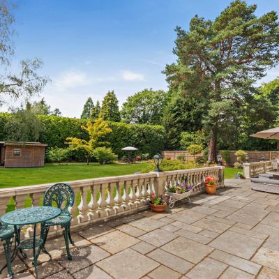 Terrace & Garden
