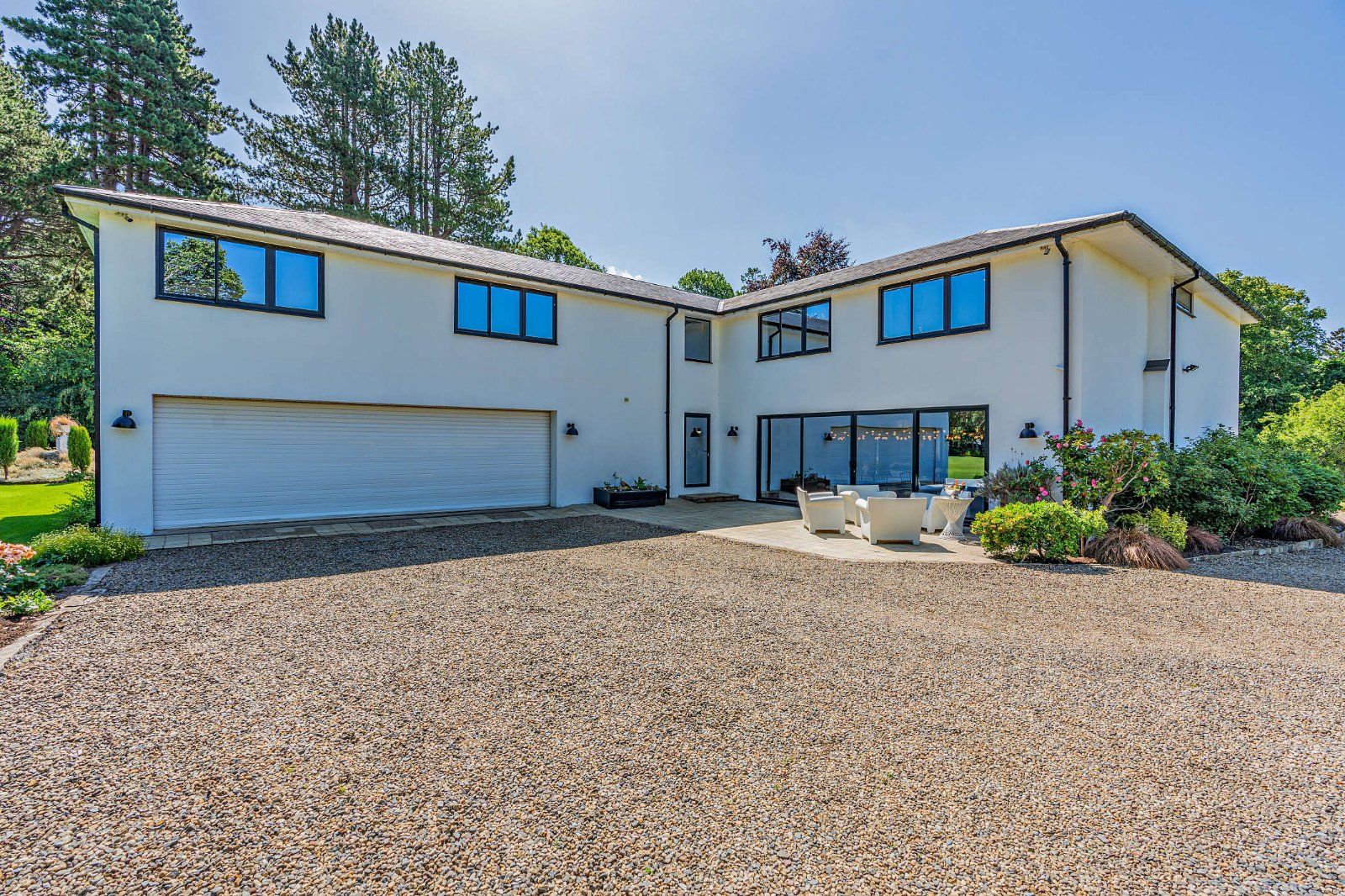 Triple Garage