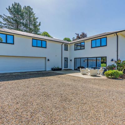 Triple Garage