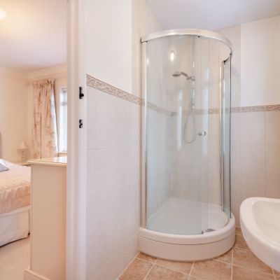 En Suite Shower Room