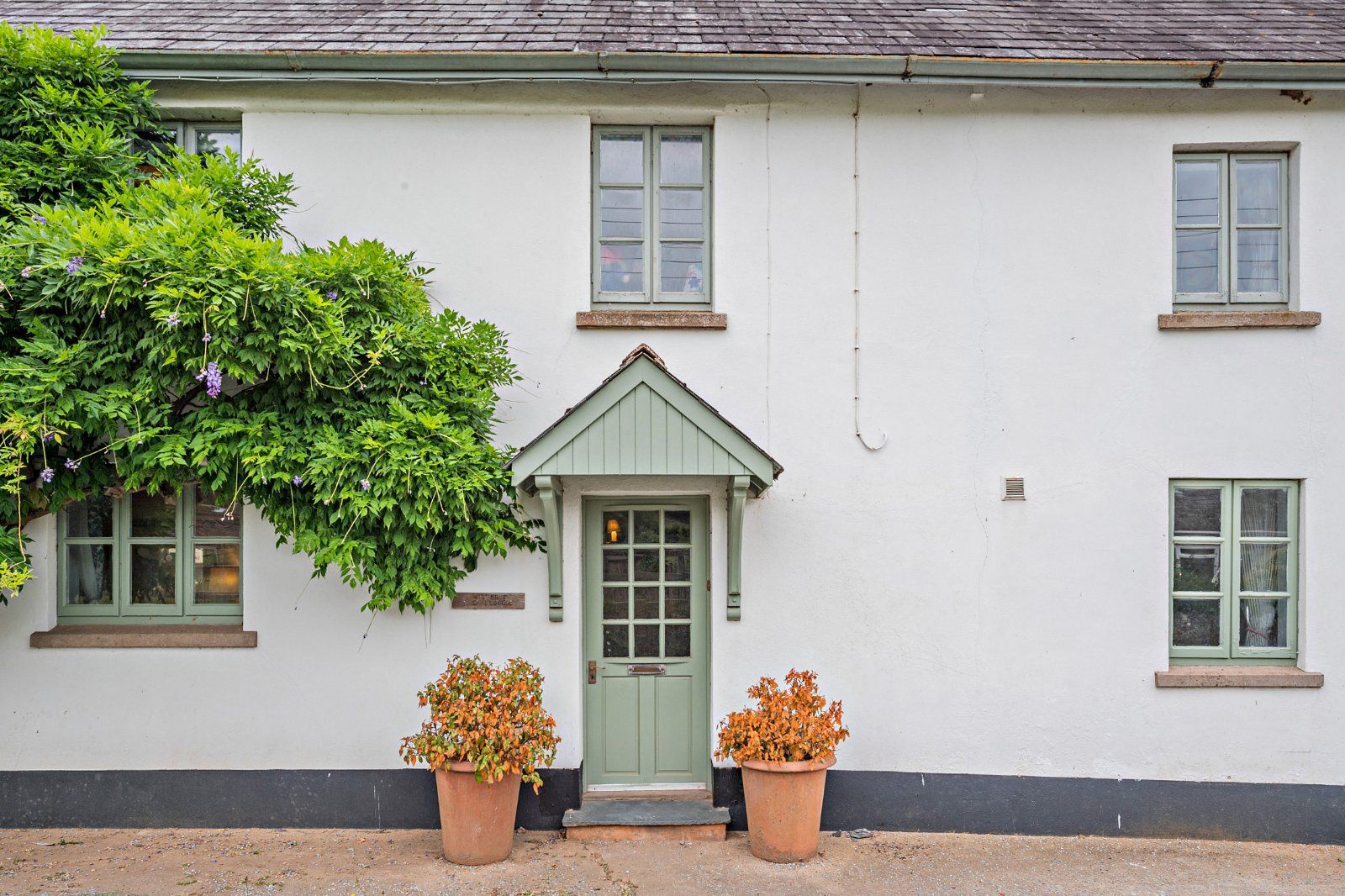 Wiseria Cottage