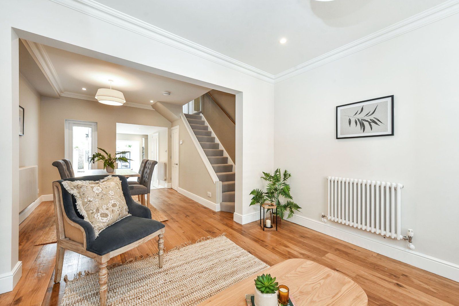 Sitting/Dining Room