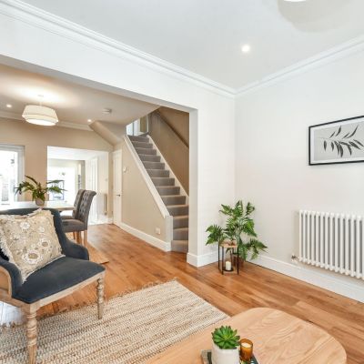 Sitting/Dining Room