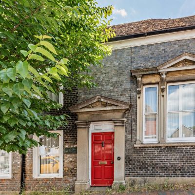 121 High Street