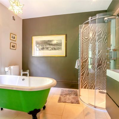 Bathroom 2 En Suite