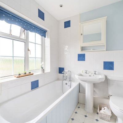 Bedroom 2 En-Suite